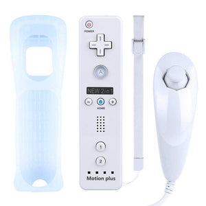 Remote Game Control, Built-in Motion Plus Remote and Nunchuk Controller with Silicon Case for Nintendo Wii and Wii U (White)